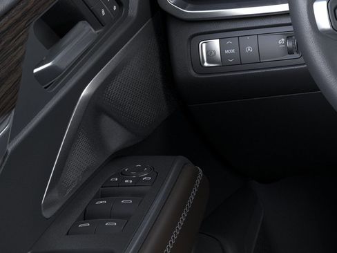 New 2026 GMC Acadia Denali Ultimate FWD image 22