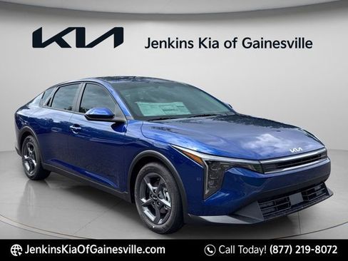 New 2026 Kia K4 FWD image 1