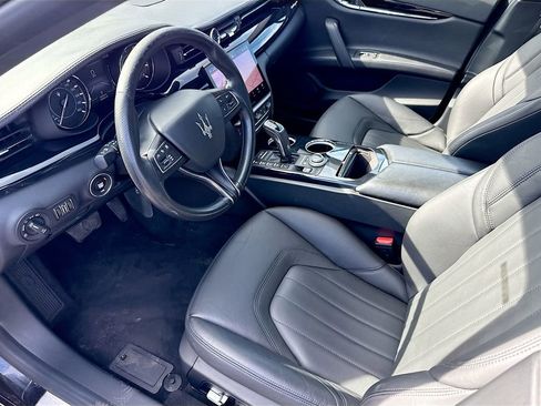 Used 2022 Maserati Quattroporte GT image 25