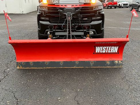 Used 2020 Chevrolet Silverado 1500 LT Trail Boss image 19