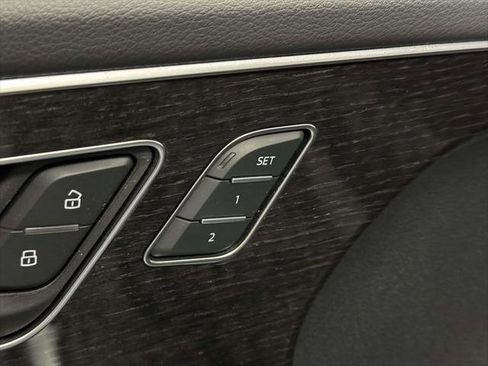Used 2025 Audi Q8 Premium w/ Convenience Package AWD/4WD image 14