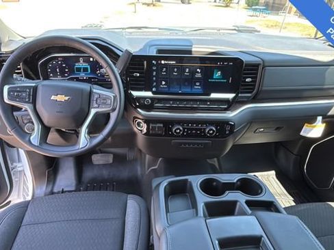 Used 2025 Chevrolet Silverado 3500 LT w/ Convenience Package AWD/4WD image 17