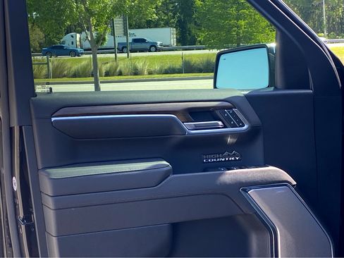 New 2025 Chevrolet Silverado 1500 High Country AWD/4WD image 10