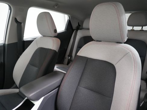 Used 2021 Chevrolet Bolt LT image 11