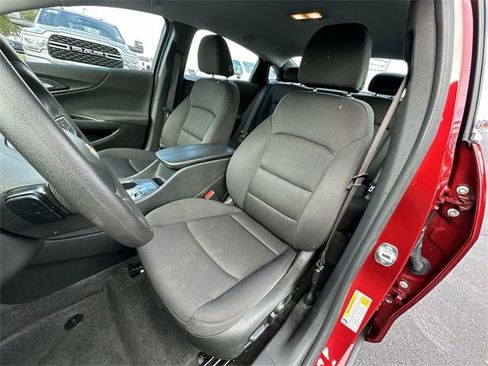 Certified 2025 Chevrolet Malibu LT image 18