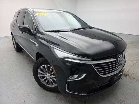 Certified 2023 Buick Enclave Essence image 4