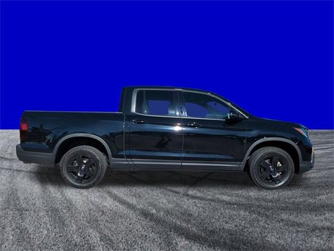 Used 2024 Honda Ridgeline Black Edition image 3