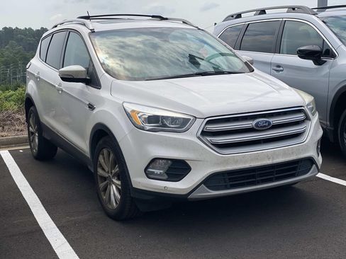 Used 2018 Ford Escape Titanium FWD image 2