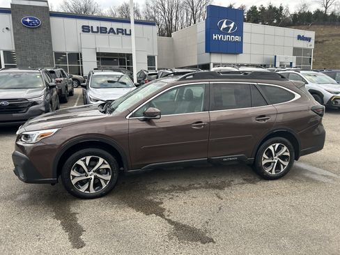 Used 2020 Subaru Outback Limited w/ Popular Package #2 image 19