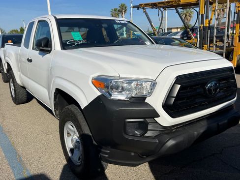 Used 2022 Toyota Tacoma SR RWD image 3