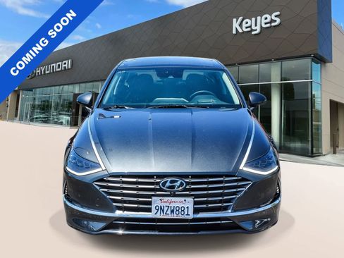 Used 2021 Hyundai Sonata Limited FWD image 2
