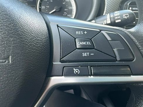 Used 2020 Nissan Kicks S image 20