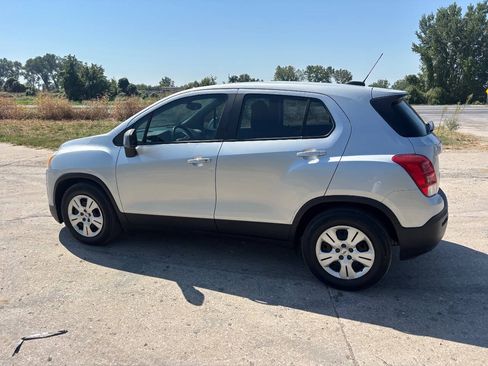 Used 2015 Chevrolet Trax LS FWD image 9