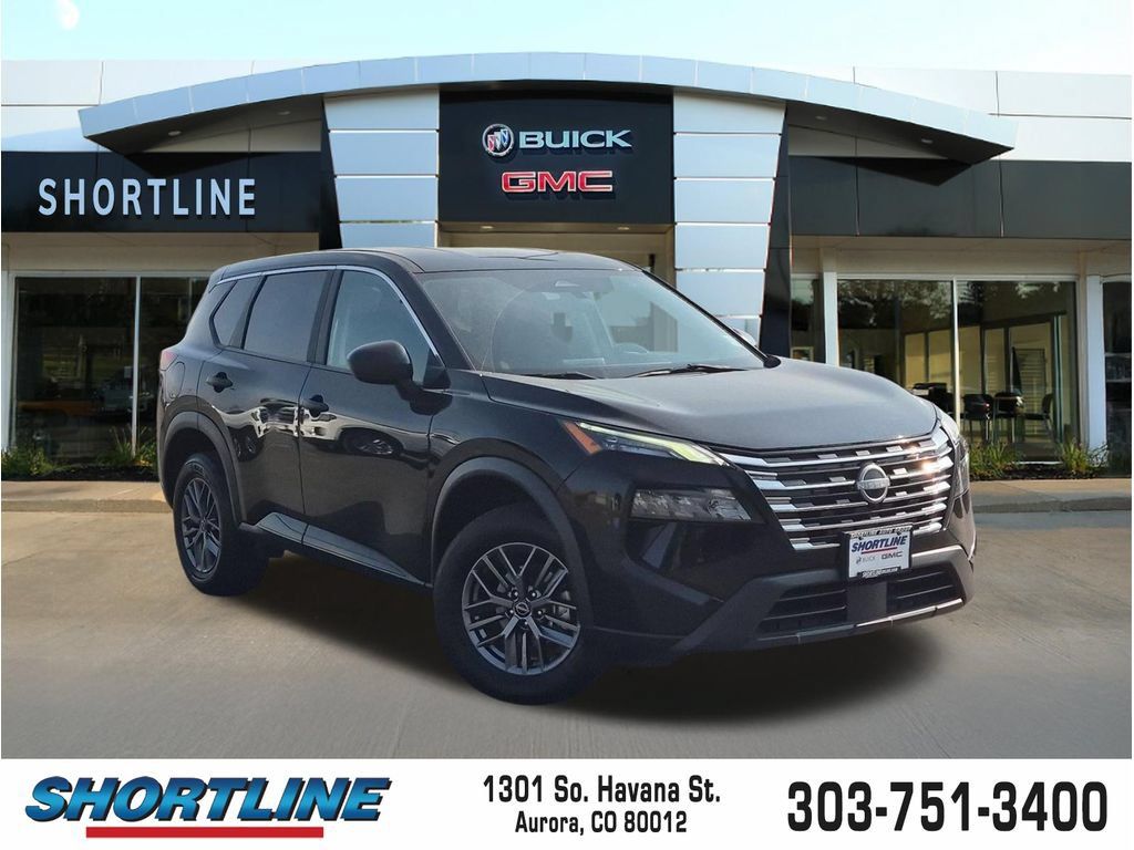 Used 2024 Nissan Rogue S AWD/4WD image 1