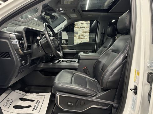 Used 2024 Ford F250 Lariat w/ Lariat Ultimate Package AWD/4WD image 23