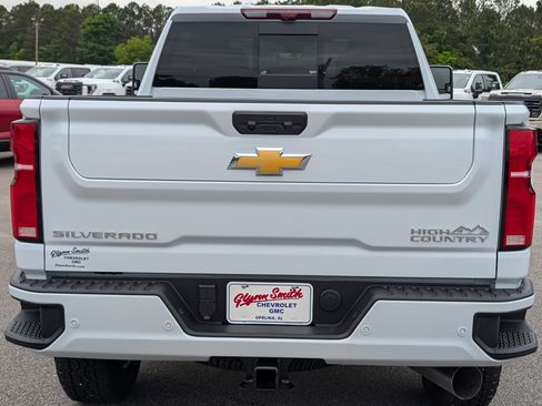 New 2026 Chevrolet Silverado 2500 High Country w/ Technology Package AWD/4WD image 9