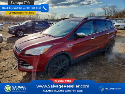 Used 2015 Ford Escape SE w/ SE Chrome Package