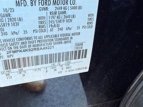 Used 2024 Ford Edge Titanium image 24