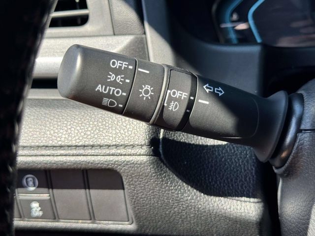 Used 2023 Honda Odyssey EX-L image 23