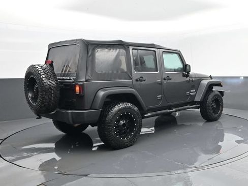 Used 2017 Jeep Wrangler Unlimited Sport w/ Quick Order Package 24S AWD/4WD image 19