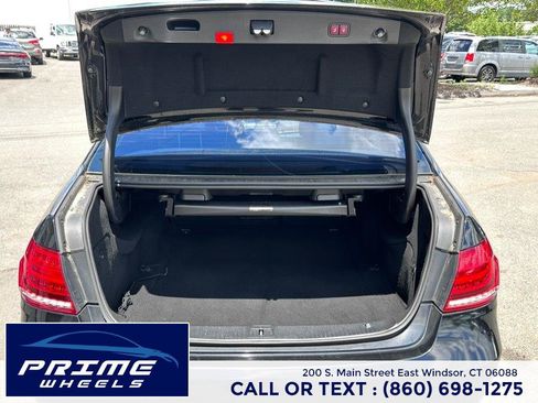 Used 2014 Mercedes-Benz E 350 4MATIC Sedan image 13