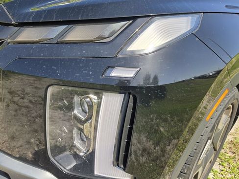 Used 2023 Hyundai Palisade Limited w/ Cargo Package AWD/4WD image 11
