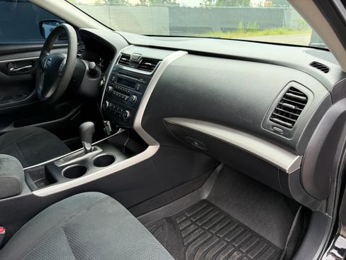 Used 2015 Nissan Altima 2.5 S w/ Power Driver Seat Package FWD image 19