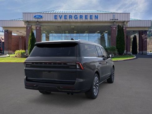 New 2026 Lincoln Navigator L Black Label AWD/4WD image 8