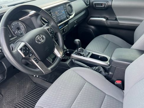 Used 2022 Toyota Tacoma SR5 image 10