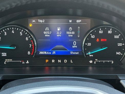 Used 2023 Ford Explorer XLT image 29