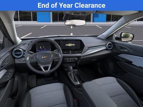 New 2025 Chevrolet Trax LT w/ Driver Confidence Package image 17