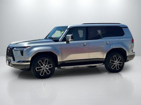 Used 2026 Lexus GX 550 AWD/4WD image 8