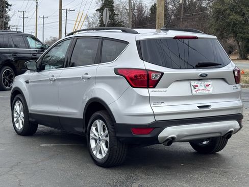 Used 2019 Ford Escape SEL image 14