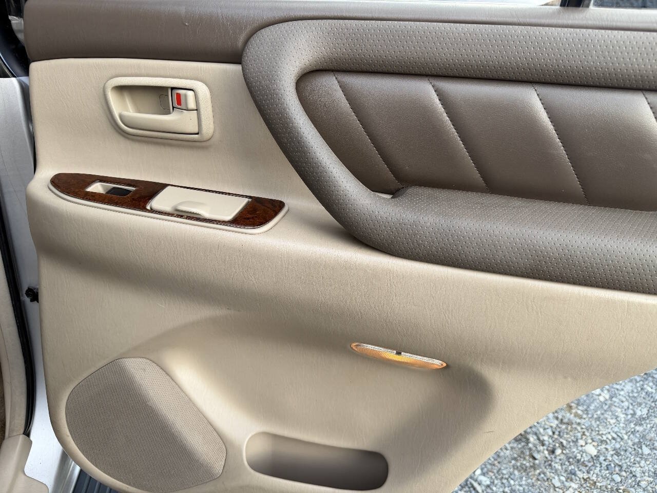 Used 2000 Toyota Land Cruiser AWD/4WD image 34