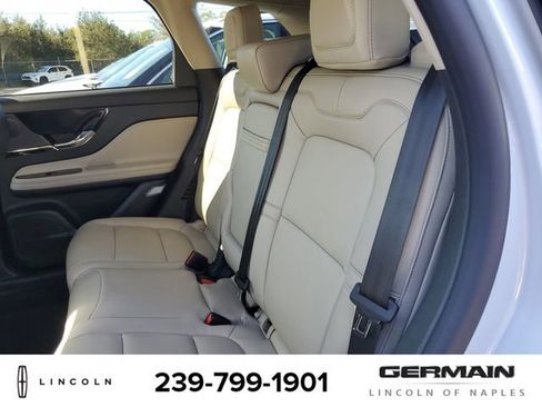 New 2026 Lincoln Corsair Premiere image 19