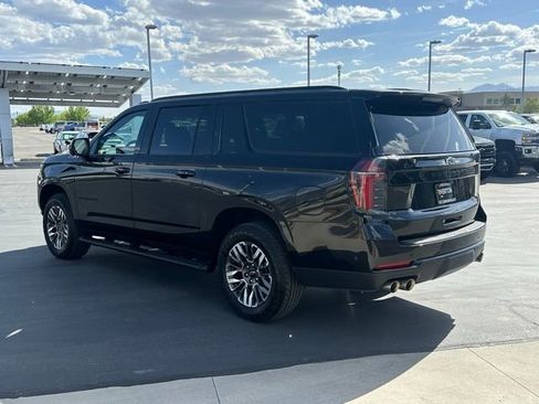 Certified 2025 Chevrolet Suburban Z71 AWD/4WD image 21