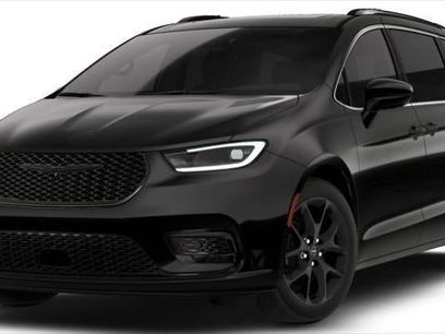 New 2026 Chrysler Pacifica Limited