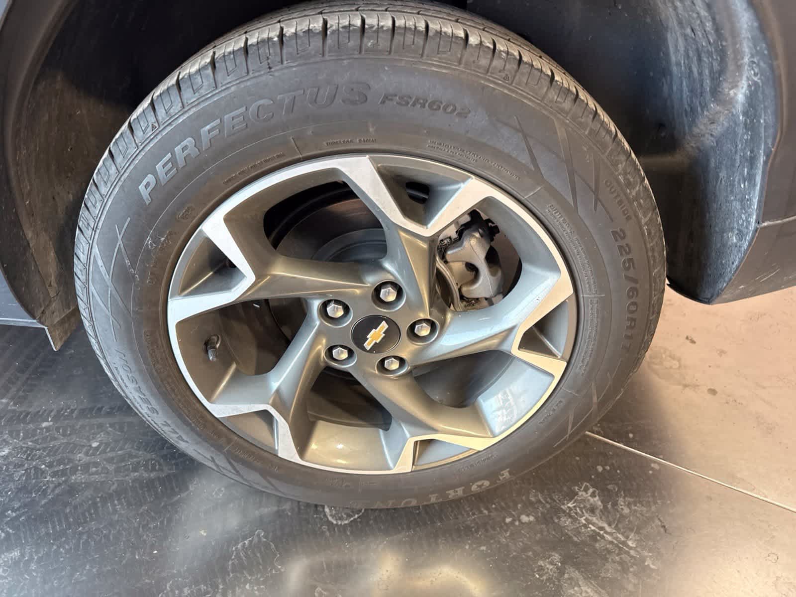 Used 2024 Chevrolet Trax LT FWD image 10