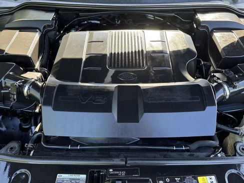 Used 2013 Land Rover Range Rover Sport HSE LUX image 21