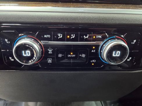 Used 2024 GMC Sierra 1500 Elevation AWD/4WD image 41