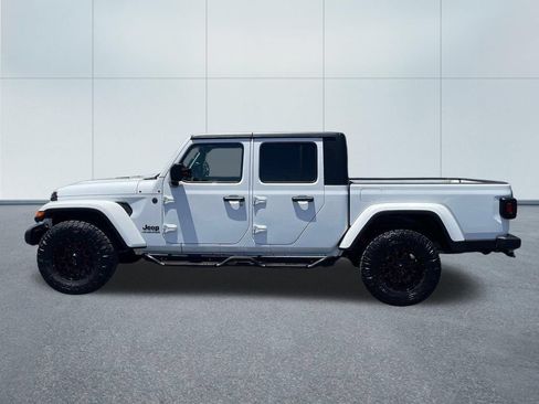 Used 2022 Jeep Gladiator Sport AWD/4WD image 3
