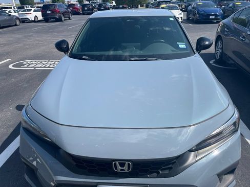 Used 2024 Honda Civic Sport image 2