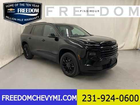 Used 2024 Chevrolet Traverse LT w/ Midnight/Sport Edition AWD/4WD image 1