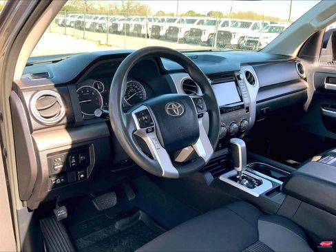 Used 2016 Toyota Tundra SR5 image 16