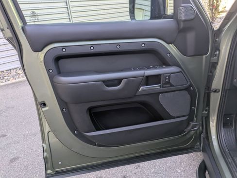 Used 2021 Land Rover Defender 110 X AWD/4WD image 15
