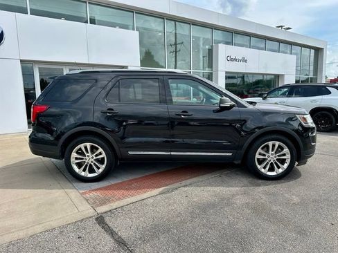 Used 2019 Ford Explorer XLT w/ Equipment Group 202A FWD image 8