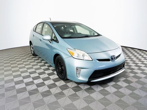 Used 2013 Toyota Prius Four image 3
