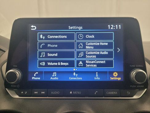 Used 2025 Nissan Sentra SV FWD image 25