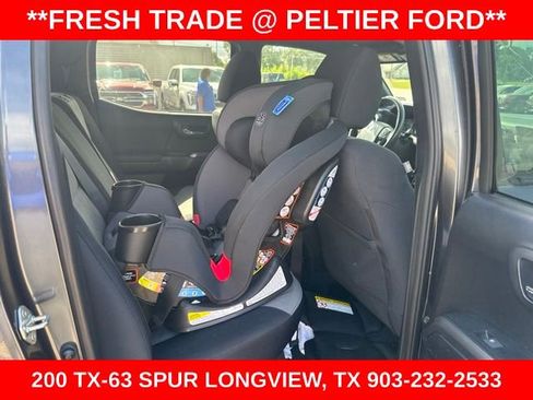 Used 2020 Toyota Tacoma TRD Sport AWD/4WD image 16