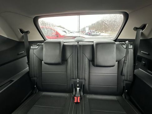 Used 2023 Volkswagen Atlas SE w/ Black Wheel Package image 28